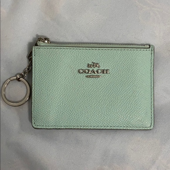 keychain wallet coach